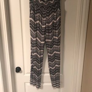 Black and white patterned palazzo pants